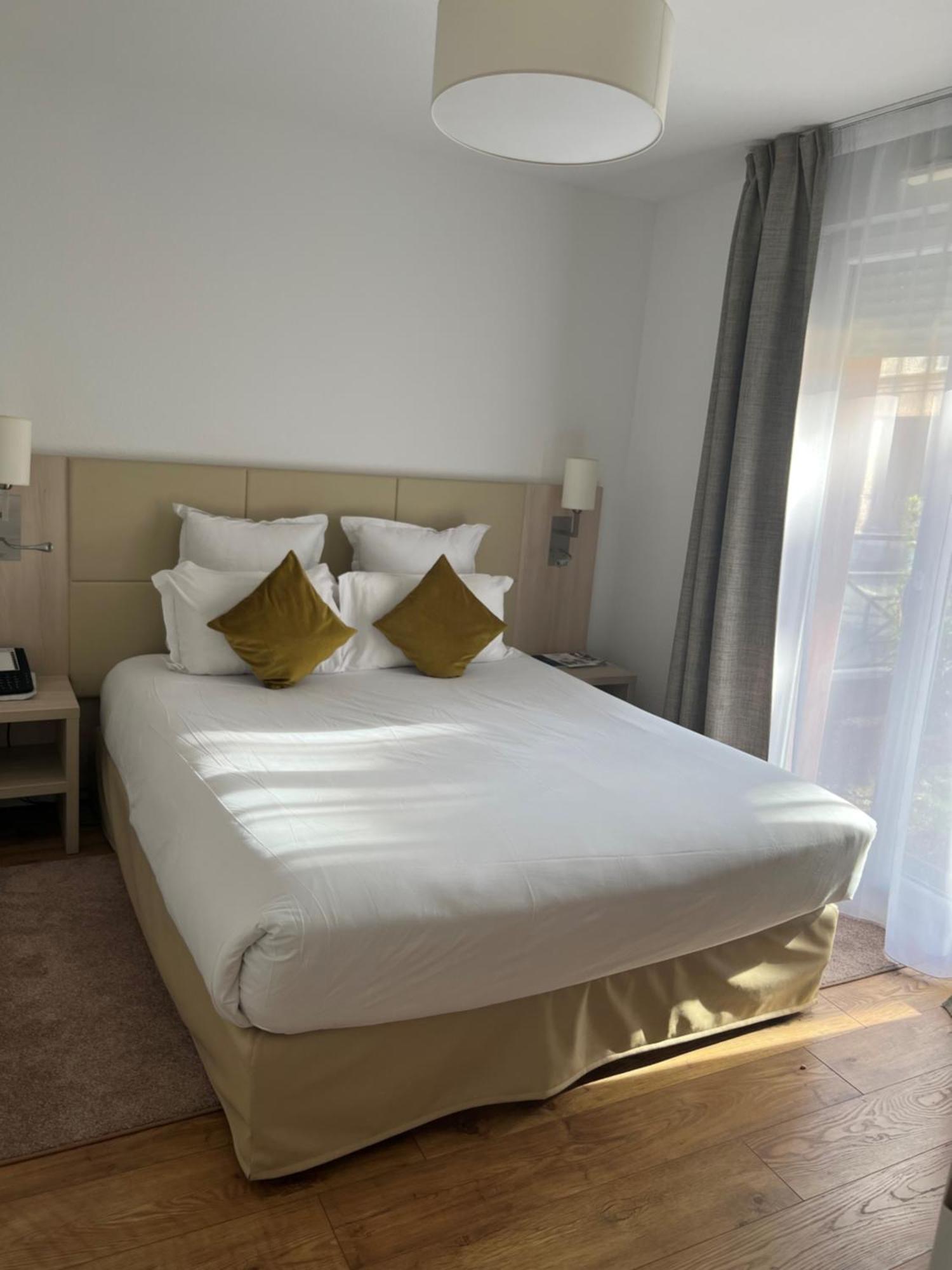 Residhome Neuilly Bords De Marne Bagian luar foto