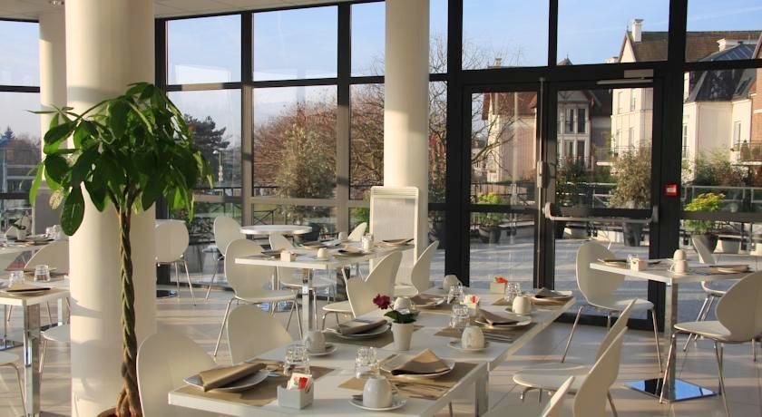 Residhome Neuilly Bords De Marne Bagian luar foto