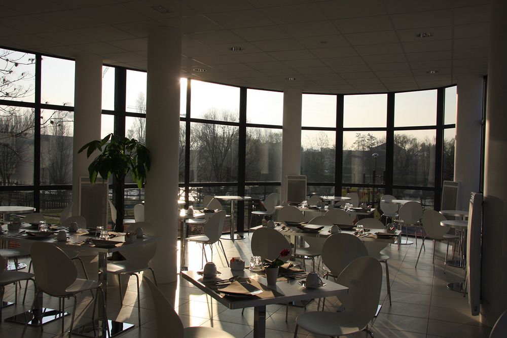 Residhome Neuilly Bords De Marne Bagian luar foto